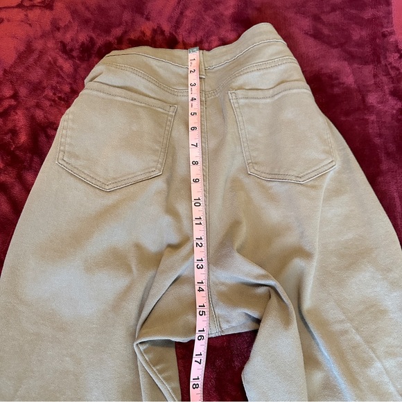 Beige Liz Claiborne - Amanda Jeans/Pants, Size 10 - Picture 14 of 16